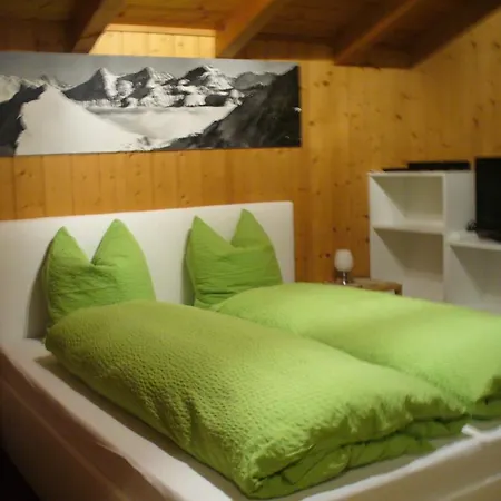 Apartamento Chalet Burg Iseltwald